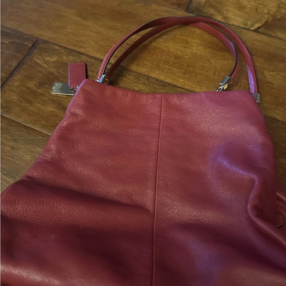 Coach Medium Handbag in Perfect Condition - Picture 3 of 8